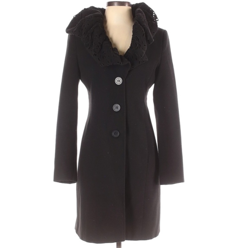 Omai Now or Never Black dramatic Ruffle Rose Cut Overcoat women’s small